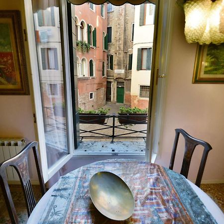 Апартаменты Ve.N.I.Ce. Cera Casa Del Sol Венеция Экстерьер фото