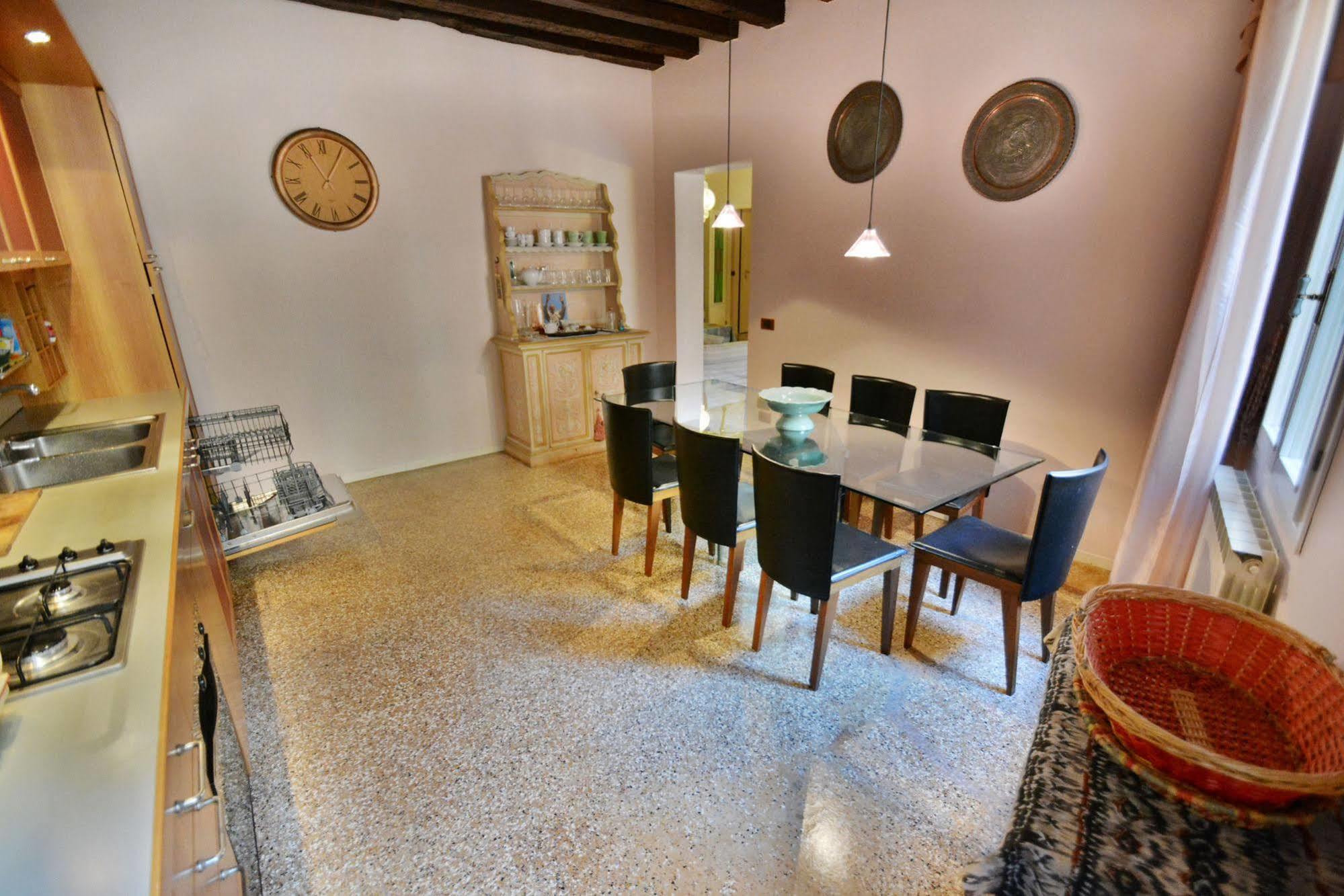 Апартаменты Ve.N.I.Ce. Cera Casa Del Sol Венеция Экстерьер фото